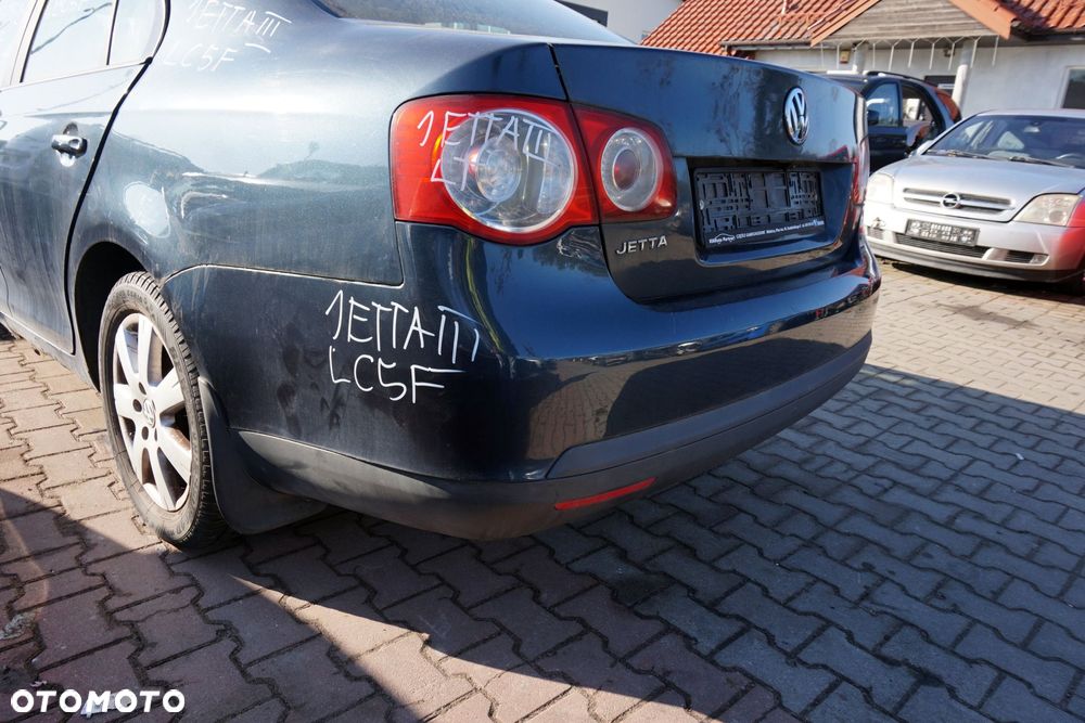 ZDERZAK TYLNY JETTA V SEDAN LC5F  SZARY VOLKSWAGEN 2005-2011 - 4