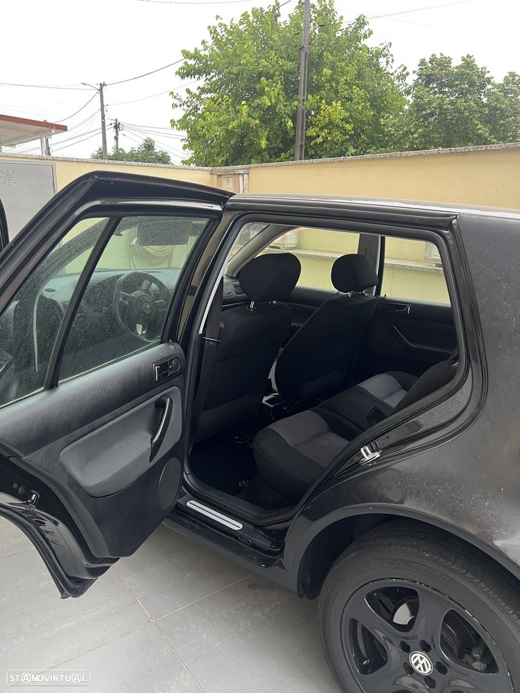 VW Golf - 4