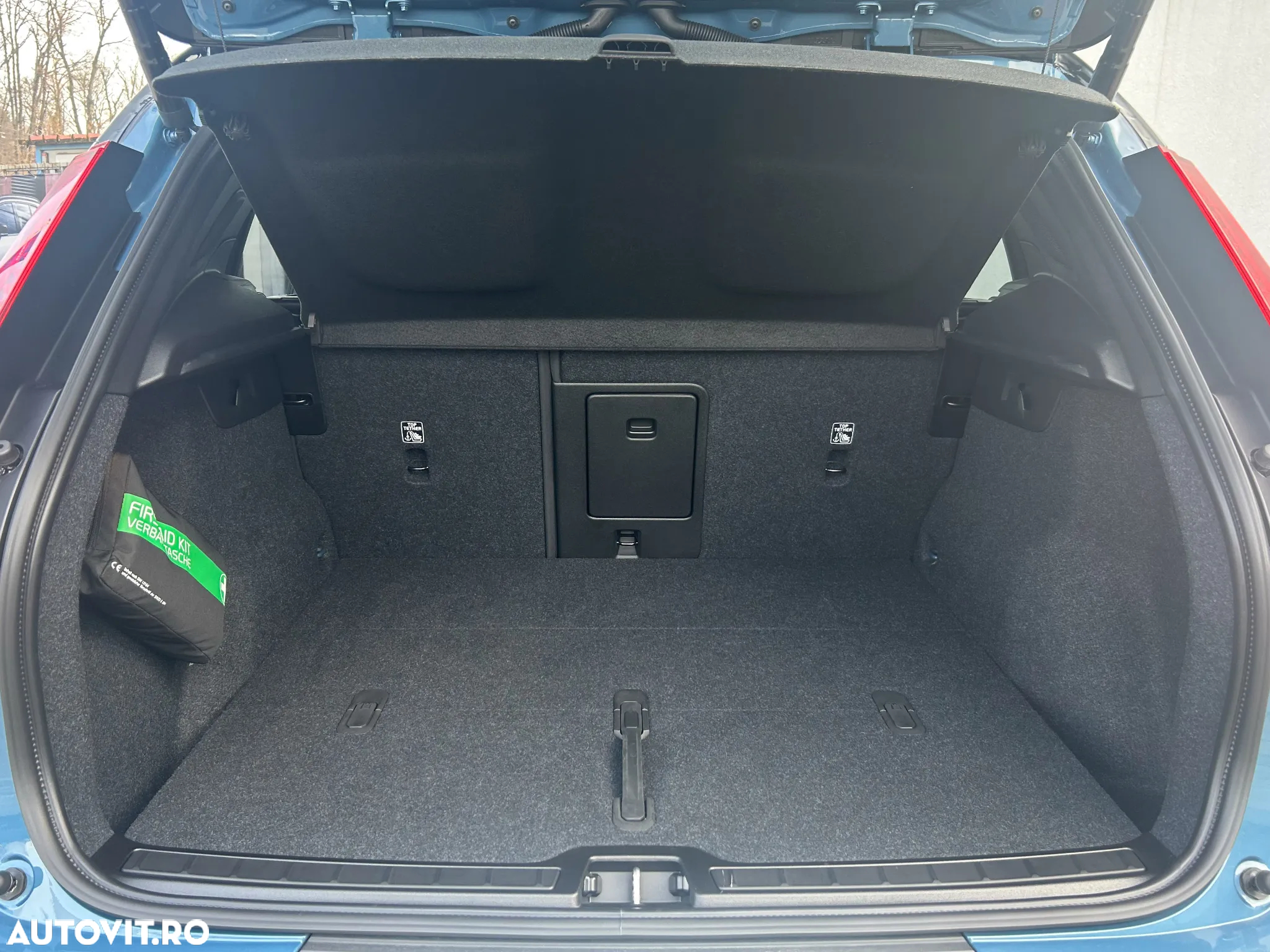 Volvo XC 40 Recharge Single Motor Extended Range RWD Ultimate - 12