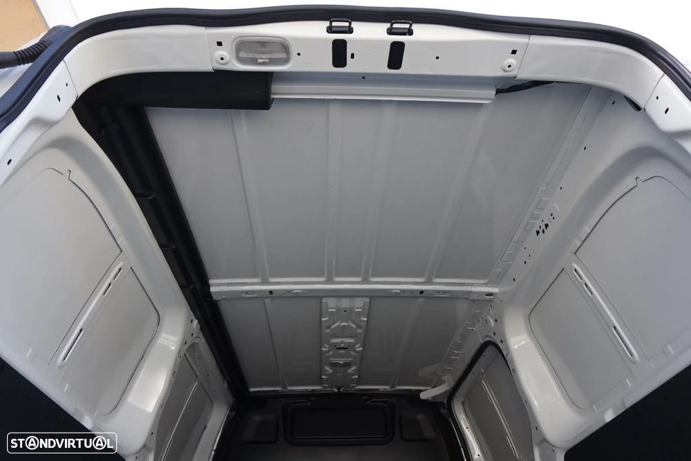 Opel Vivaro 2.0 cdti 145 L3H1 Essentia IVA dedutível - 18