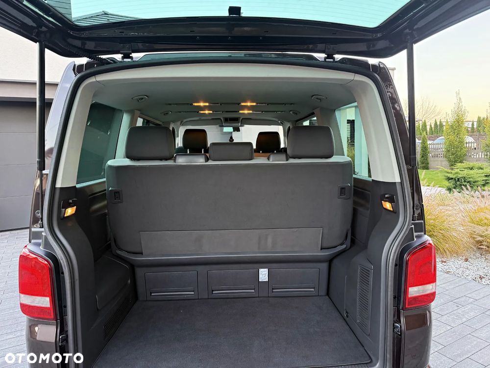 Volkswagen Multivan - 27