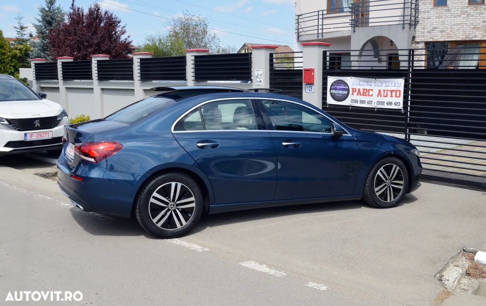 Mercedes-Benz A 180 Sedan 7G-DCT Lim. Special Edition - 31