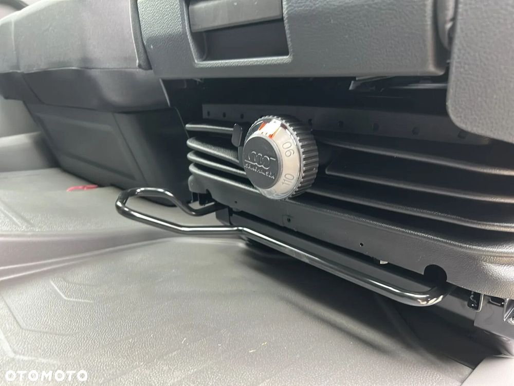 Volkswagen Crafter 35 Furgon L3/H2, 2.0 TDI 140 KM, Wysoki dach, r.o. 3640mm - 31