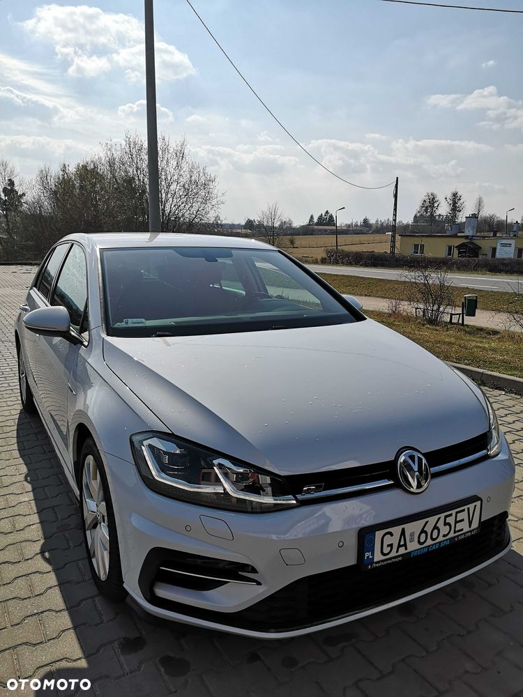 Volkswagen Golf - 4