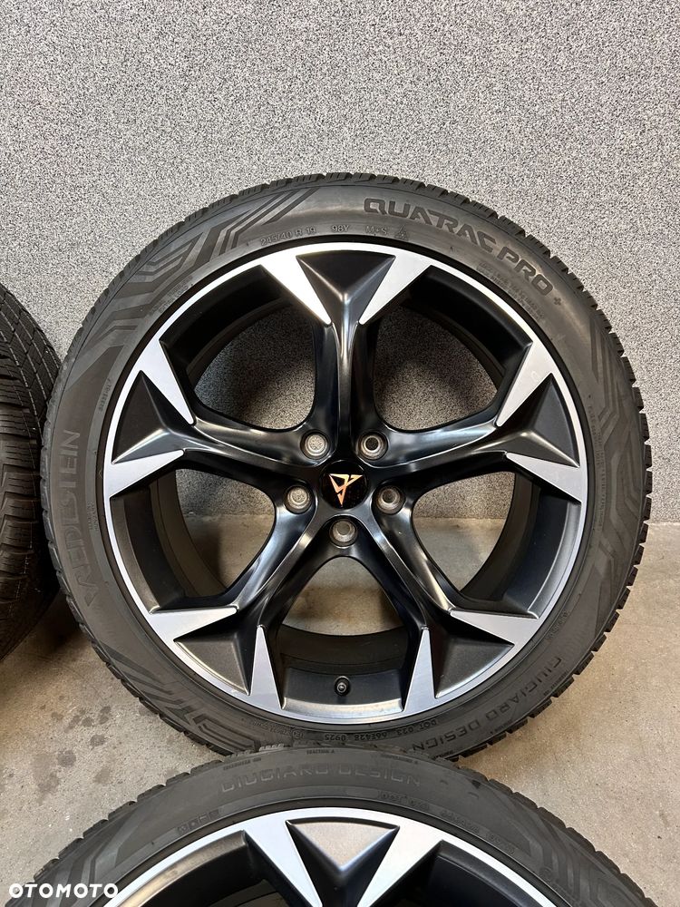 4 koła aluminiowe wielosezonowe Cupra Formentor 19" opony Vredestein 245/40/19 98Y 2025r. - 4