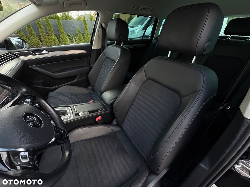 Volkswagen Passat 2.0 TDI 4Mot Elegance DSG - 13