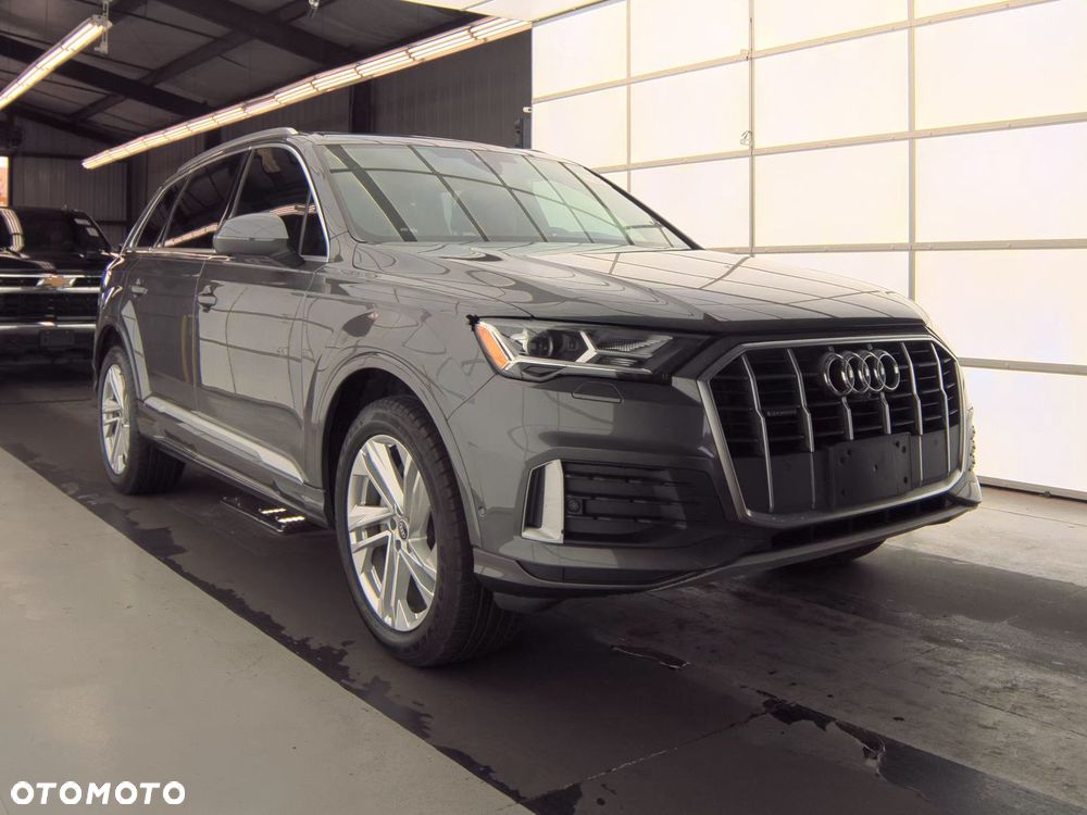 Audi Q7 - 1