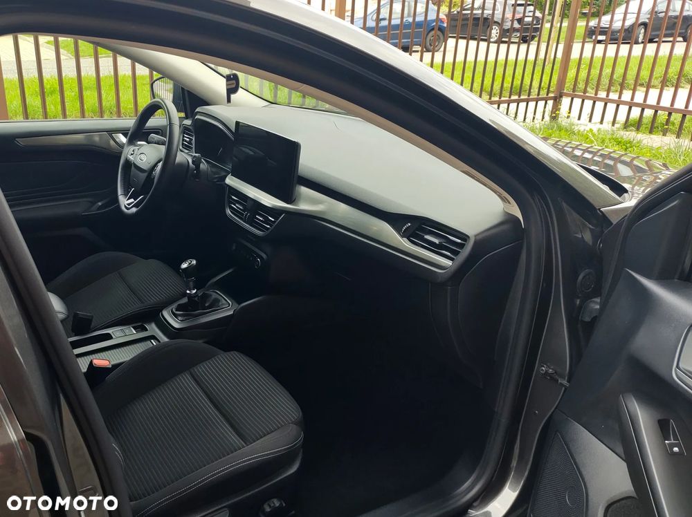 Ford Focus 1.0 EcoBoost Titanium X - 13