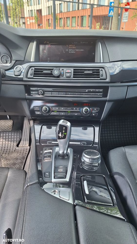 BMW Seria 5 520d Touring Aut. - 10