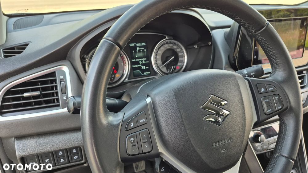 Suzuki S-Cross 1.4 SHVS Premium 4WD - 15