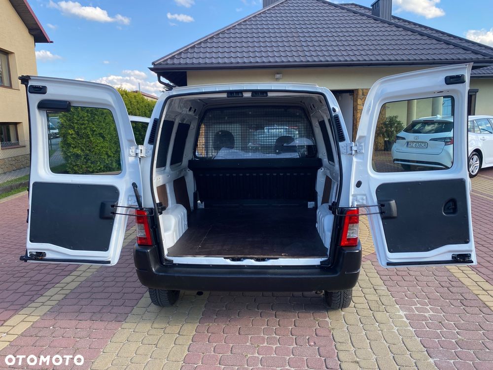Peugeot PARTNER 1.6HDI NISKI PRZEBIEG 115 zakupiony w salonie w Rzeszowie - 12