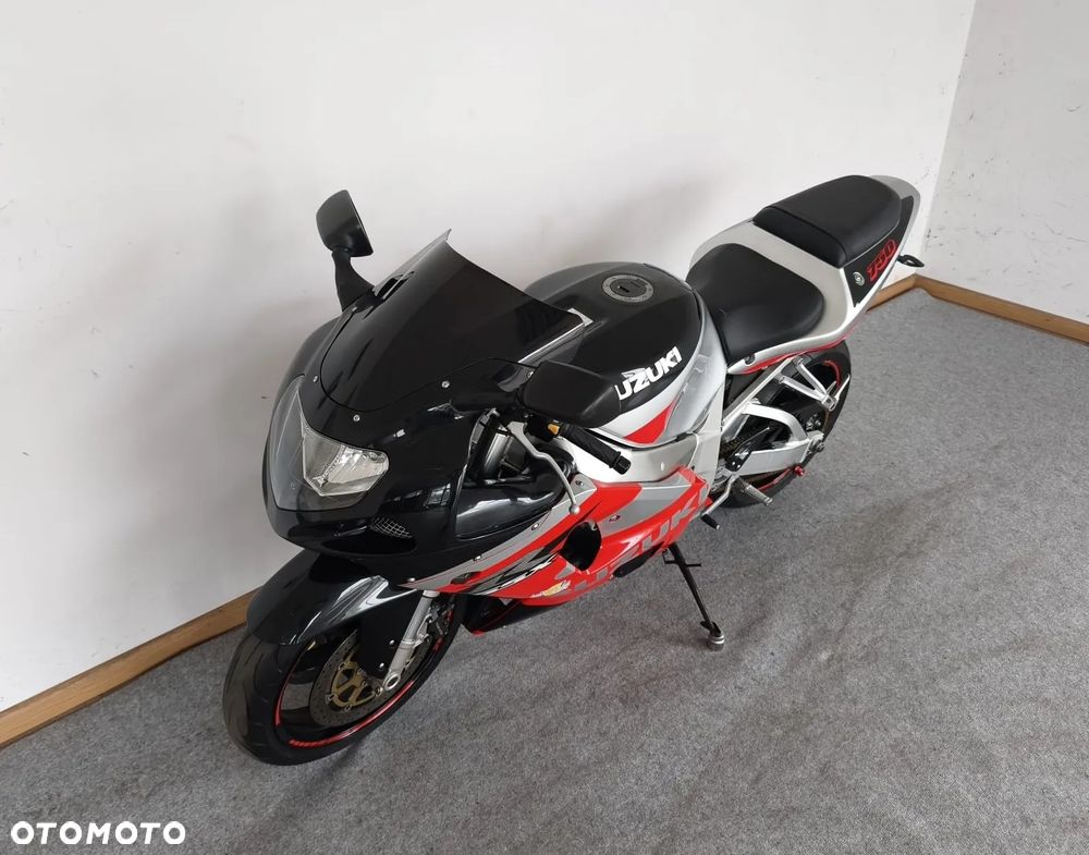 Suzuki GSX-R - 9