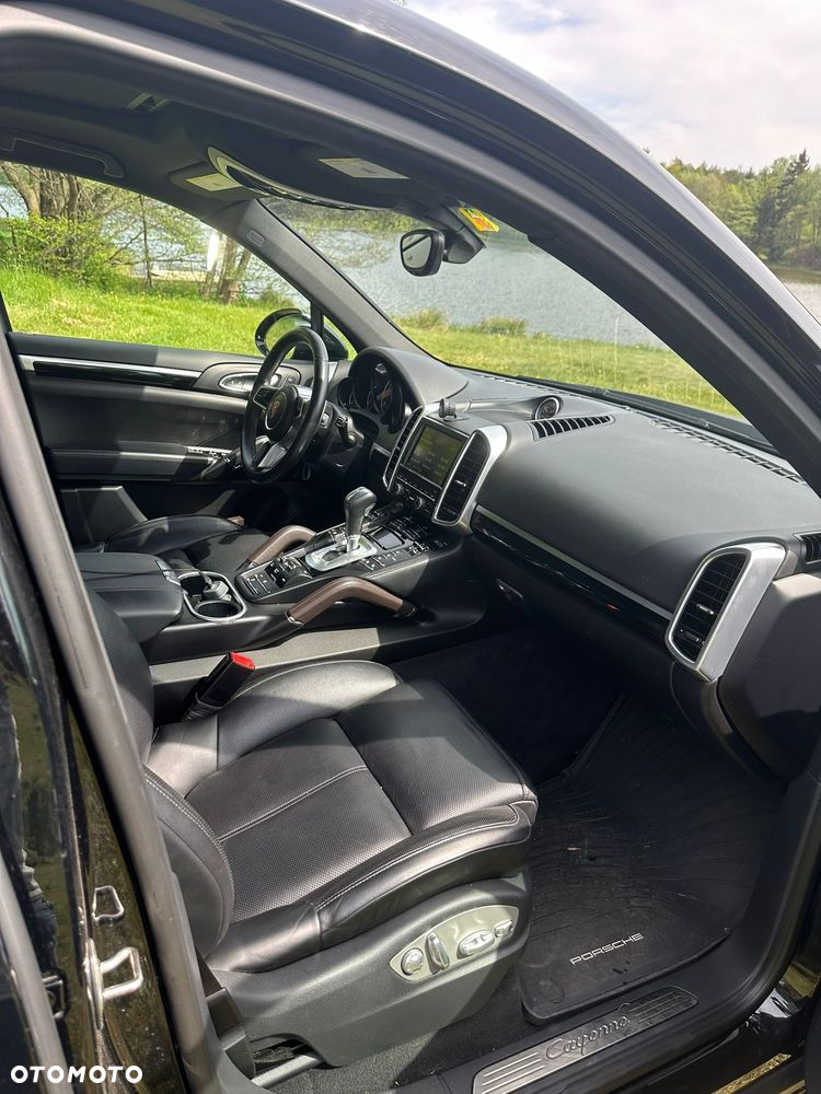Porsche Cayenne Standard - 8