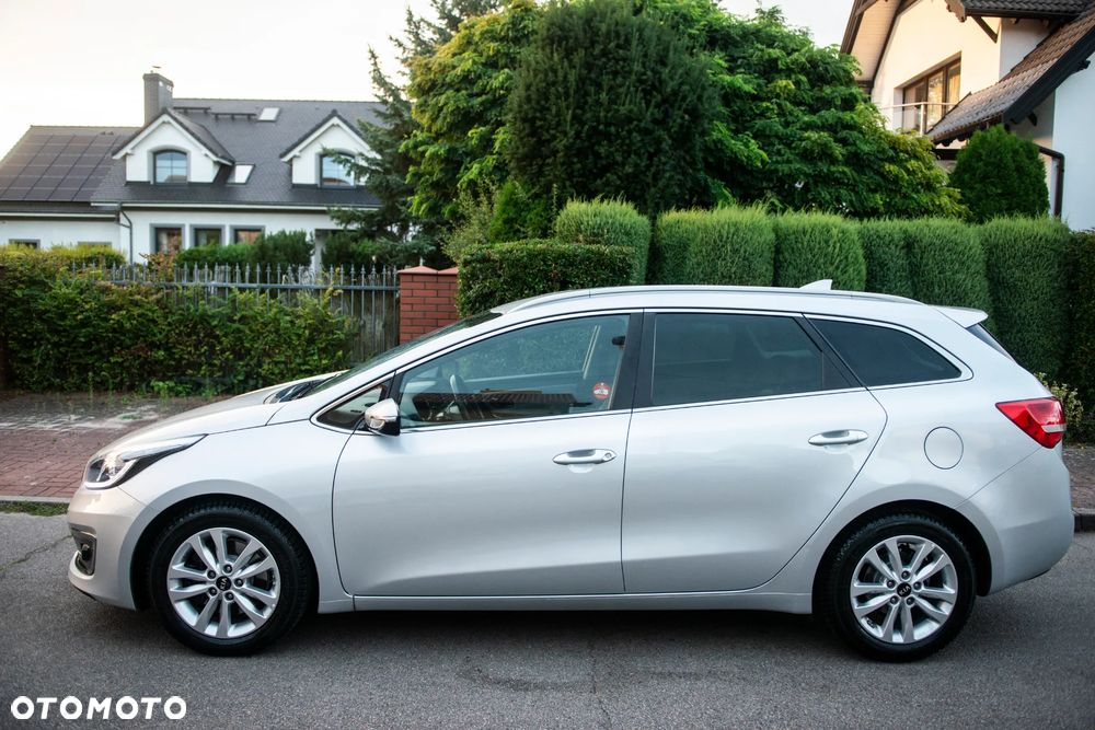 Kia Ceed 1.6 GDI DCT Vision - 11