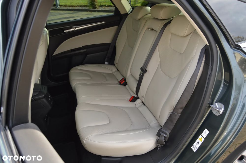 Ford Mondeo 2.0 TDCi Bi-Turbo PowerShift-Aut Titanium - 32