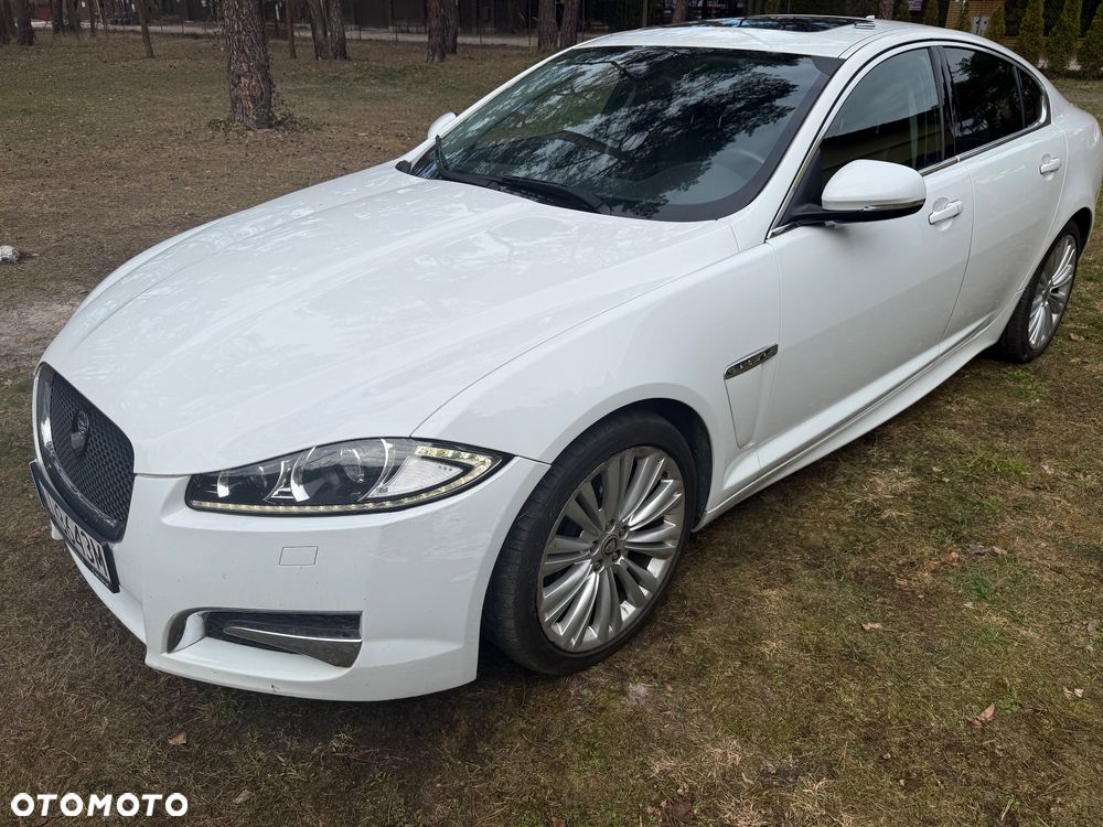 Jaguar XF 2.2 D Luxury - 3