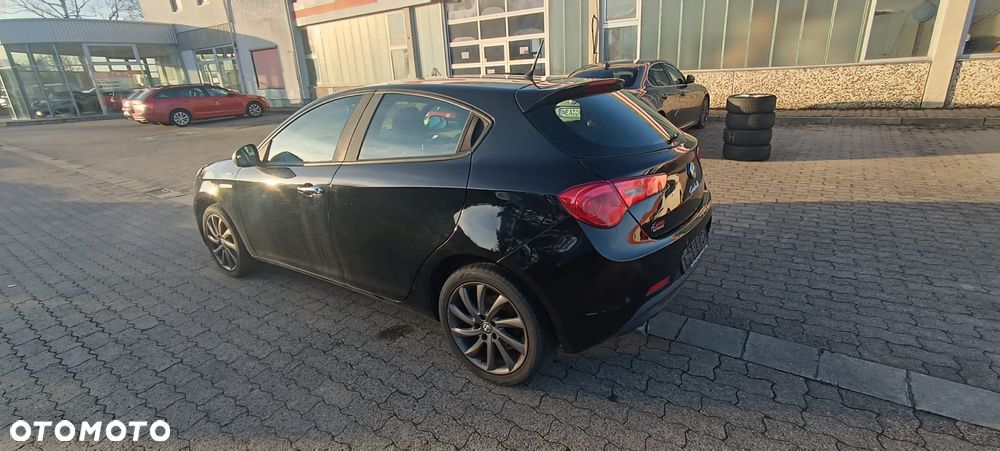 Alfa Romeo Giulietta - 4