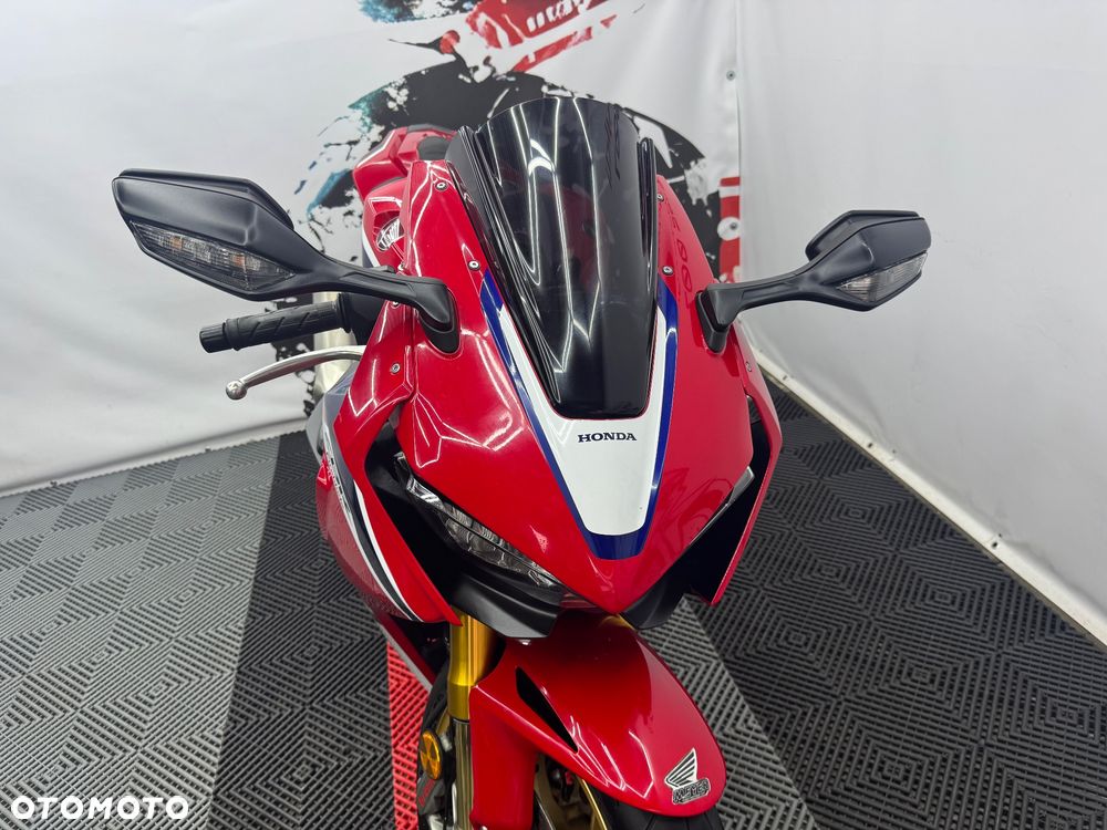 Honda CBR - 36