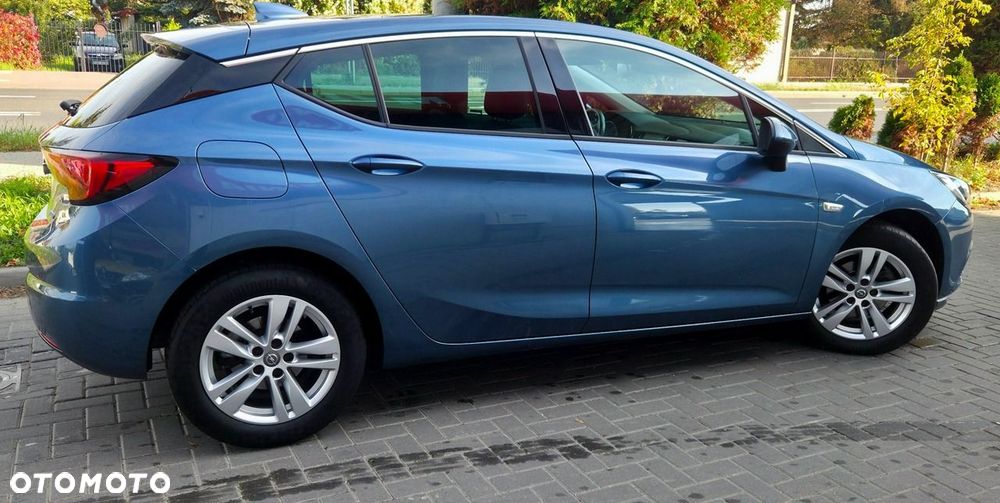 Opel Astra 1.4 T Dynamic S&S - 18