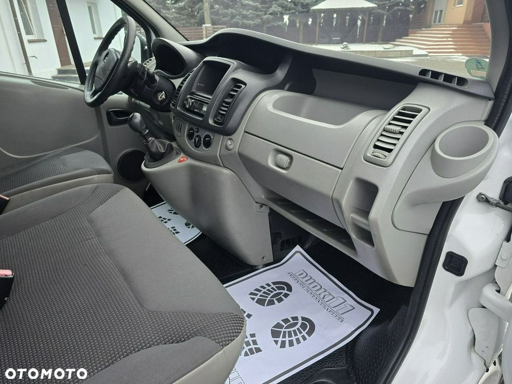 Opel Vivaro - 22