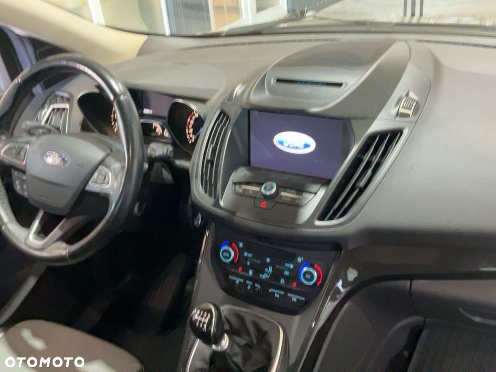 Ford Kuga 2.0 TDCi 4x4 Titanium - 14