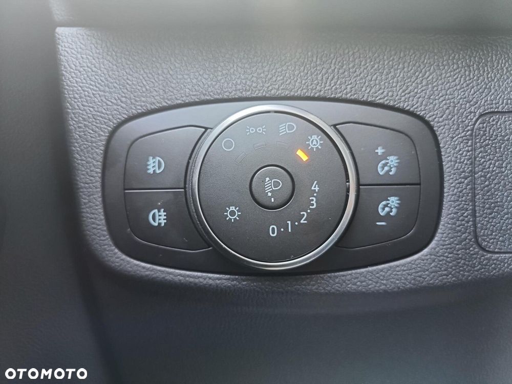Ford Focus 1.0 EcoBoost ST-Line X - 22