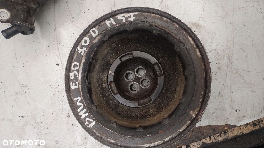BMW E60 E90 X3 X5 3,0 diesel M57 koło pasowe wału