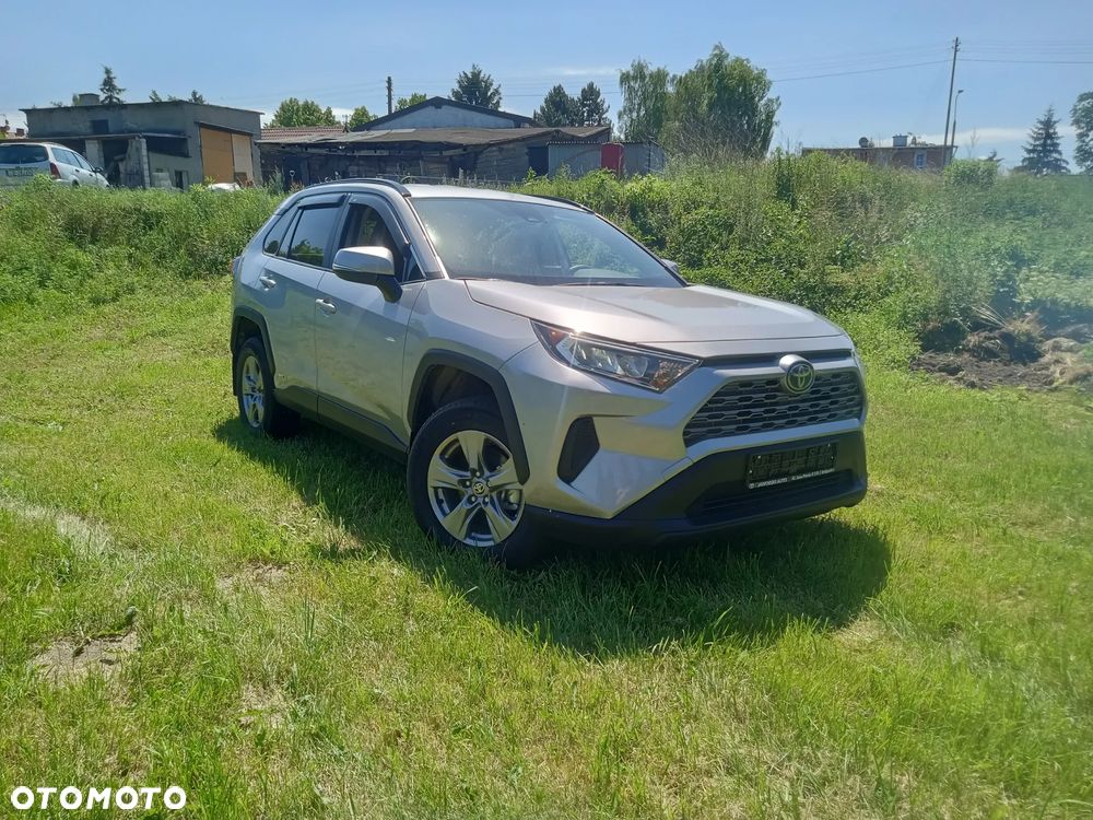 Toyota RAV4 - 1