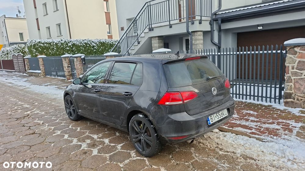 Volkswagen Golf - 15