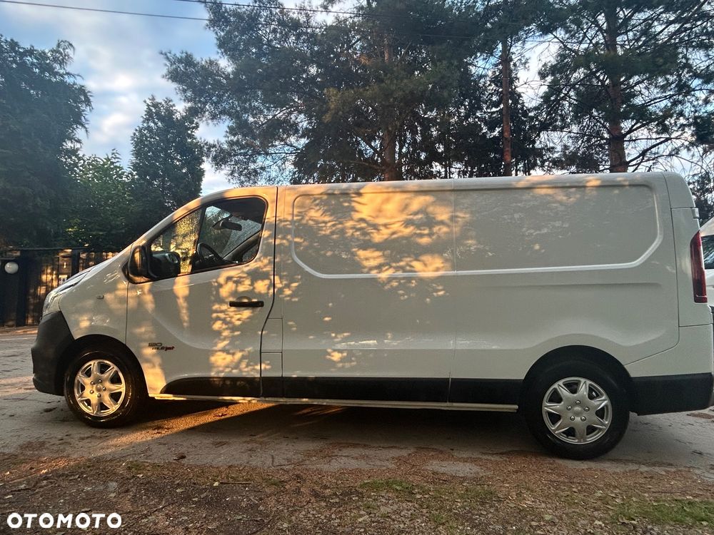 Renault Trafic - 25