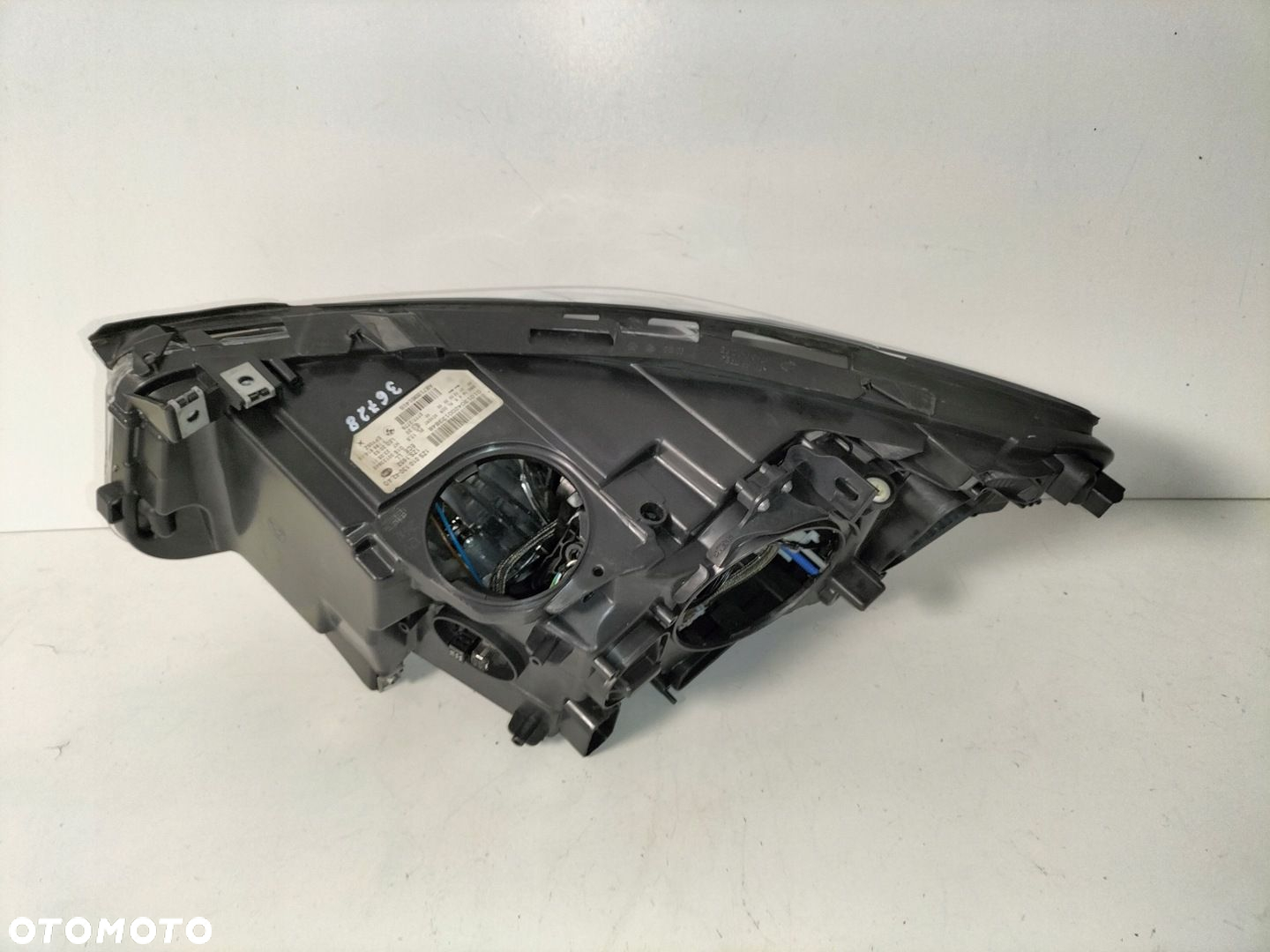 Lampa przednia reflektor prawa BMW 5 GT F07 09- BI-XENON - 4