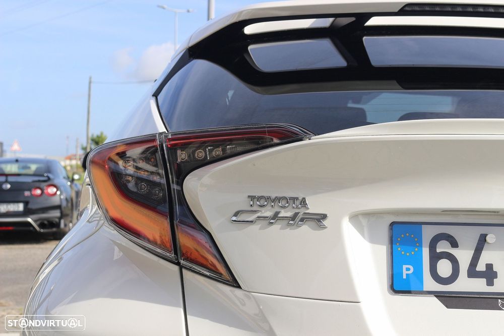 Toyota C-HR 1.8 Hybrid Exclusive+P.Luxury - 19