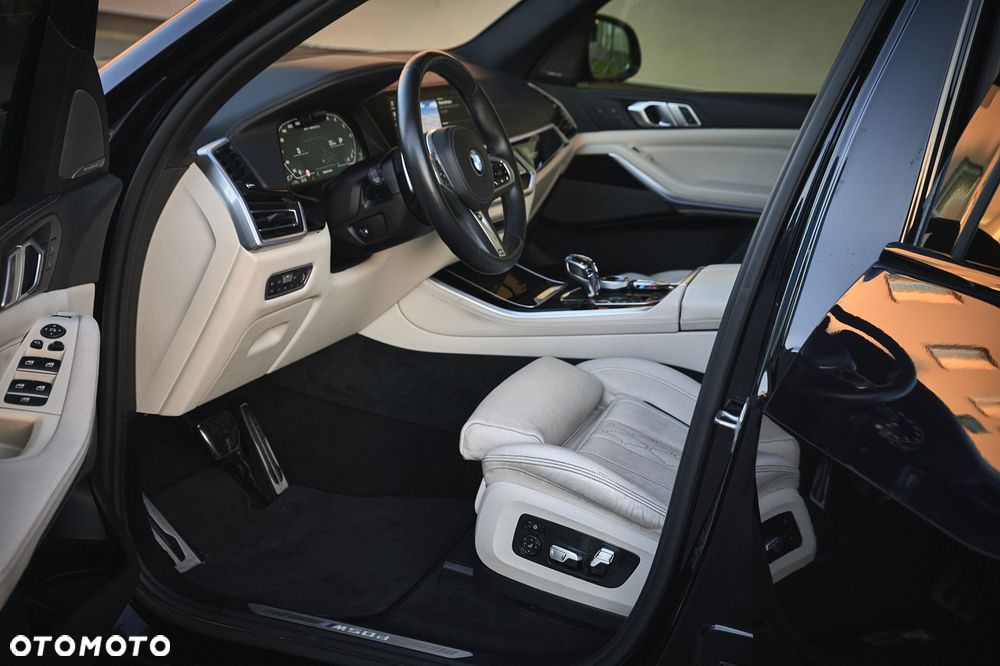 BMW X5 M M50d - 27