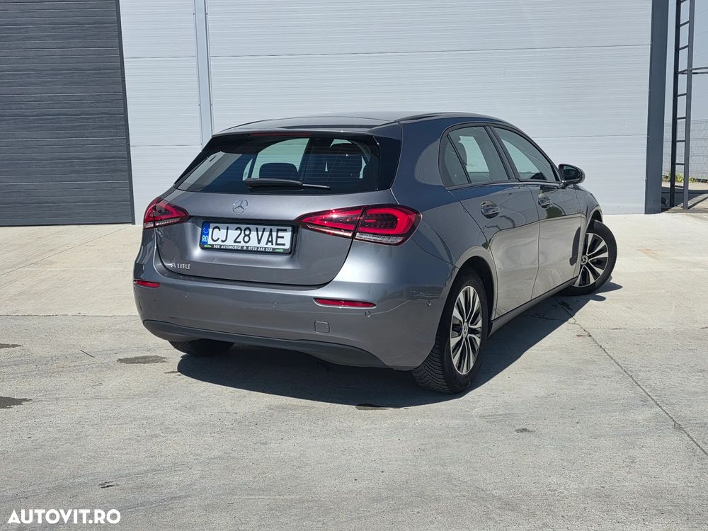 Mercedes-Benz A 180 7G-DCT Style - 3