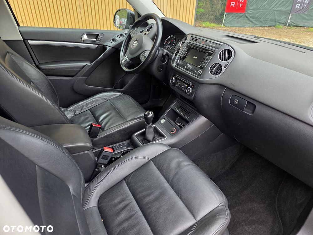Volkswagen Tiguan - 12