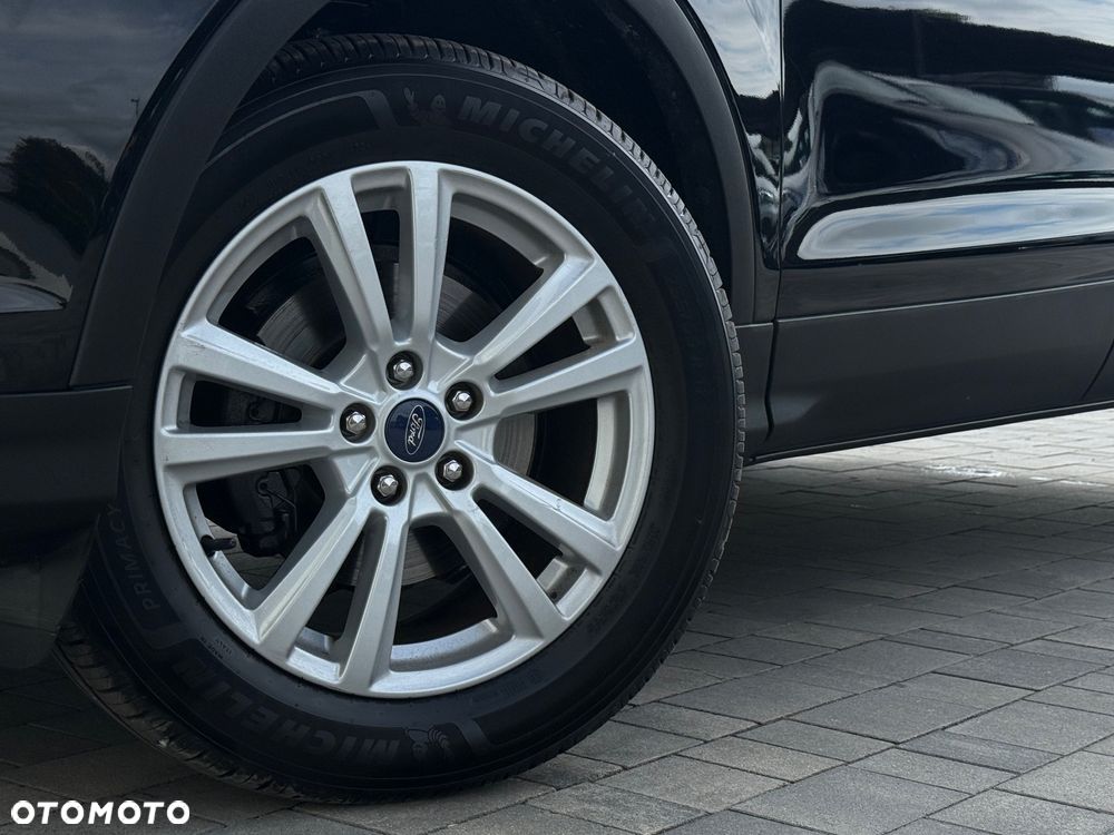 Ford Kuga 1.5 EcoBoost 2x4 Trend - 34