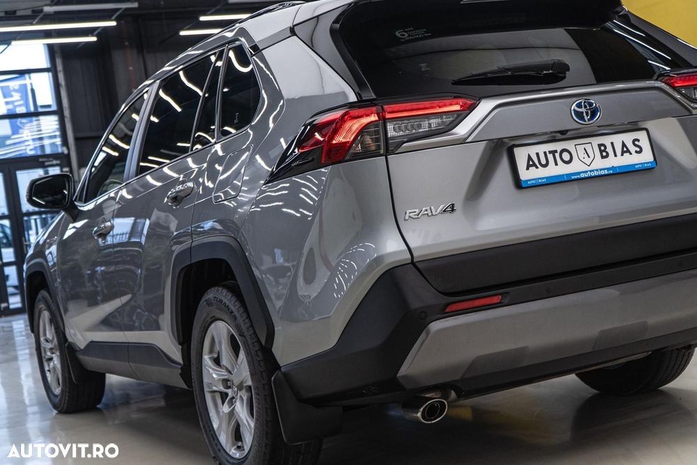 Toyota RAV4 2.5 VVT-iE 4x4 Luxury - 32