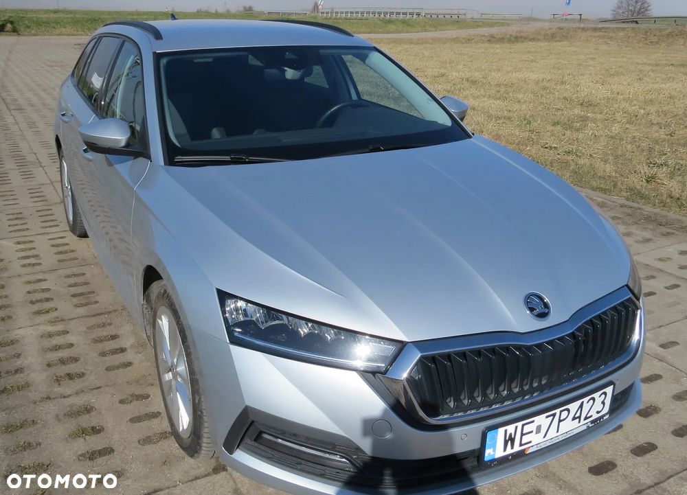 Skoda Octavia 2.0 TDI Ambition DSG - 2