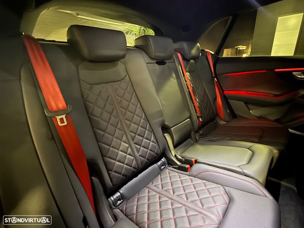 Audi Q8 60 TFSIe quattro S line Tiptronic - 36