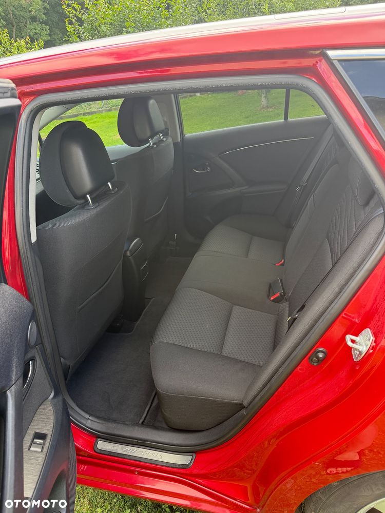 Toyota Avensis 2.2 D-4D Sol Plus NAVI - 10
