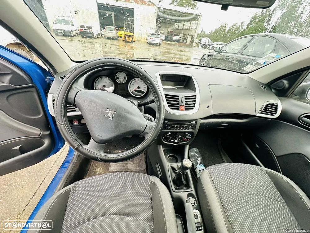 Peugeot 206+ 1.1 Urban - 12