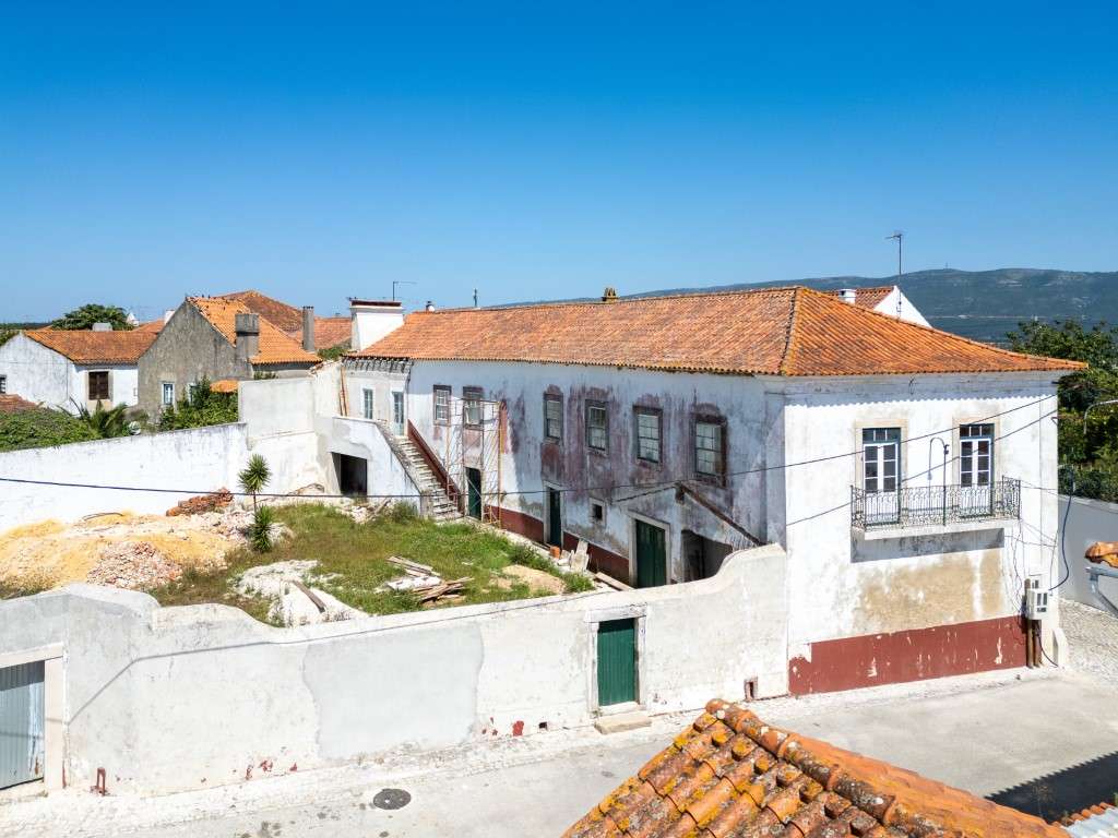 Moradia de Luxo com jardim no centro histórico de Aljubarrota, Alco... - Grande imagem: 2/43