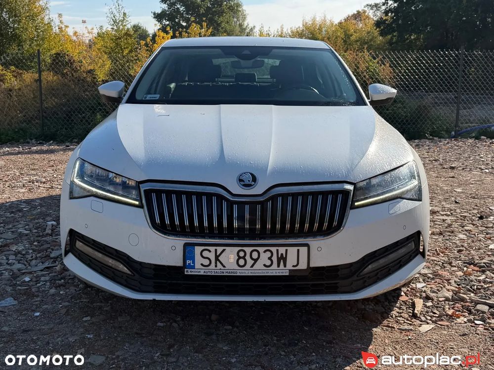 Skoda Superb 2022 photo 2