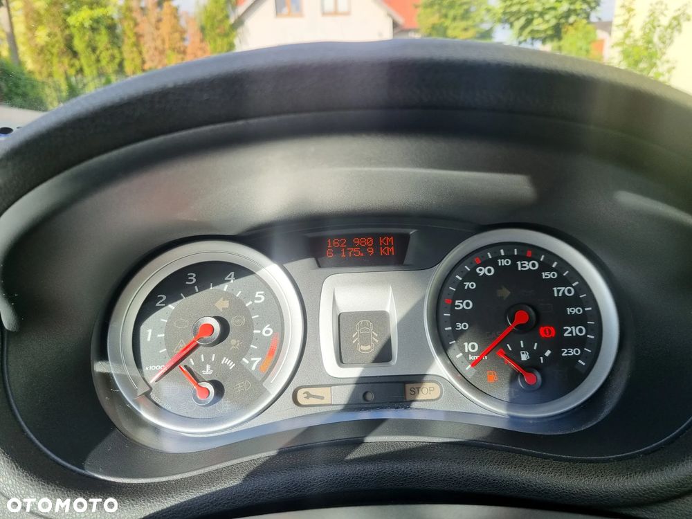 Renault Clio 1.6 16V Extreme - 11