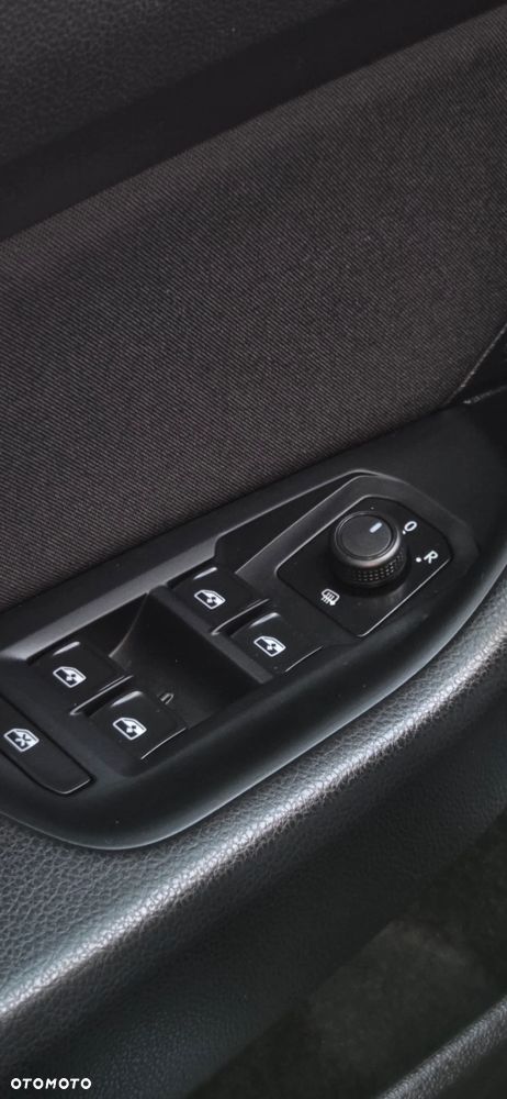 Volkswagen Passat Variant 2.0 TDI EVO Business DSG - 22