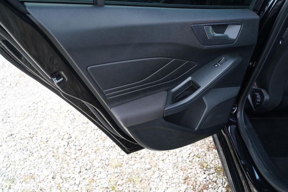Ford Focus 1.0 EcoBoost mHEV ST-Line X - 10