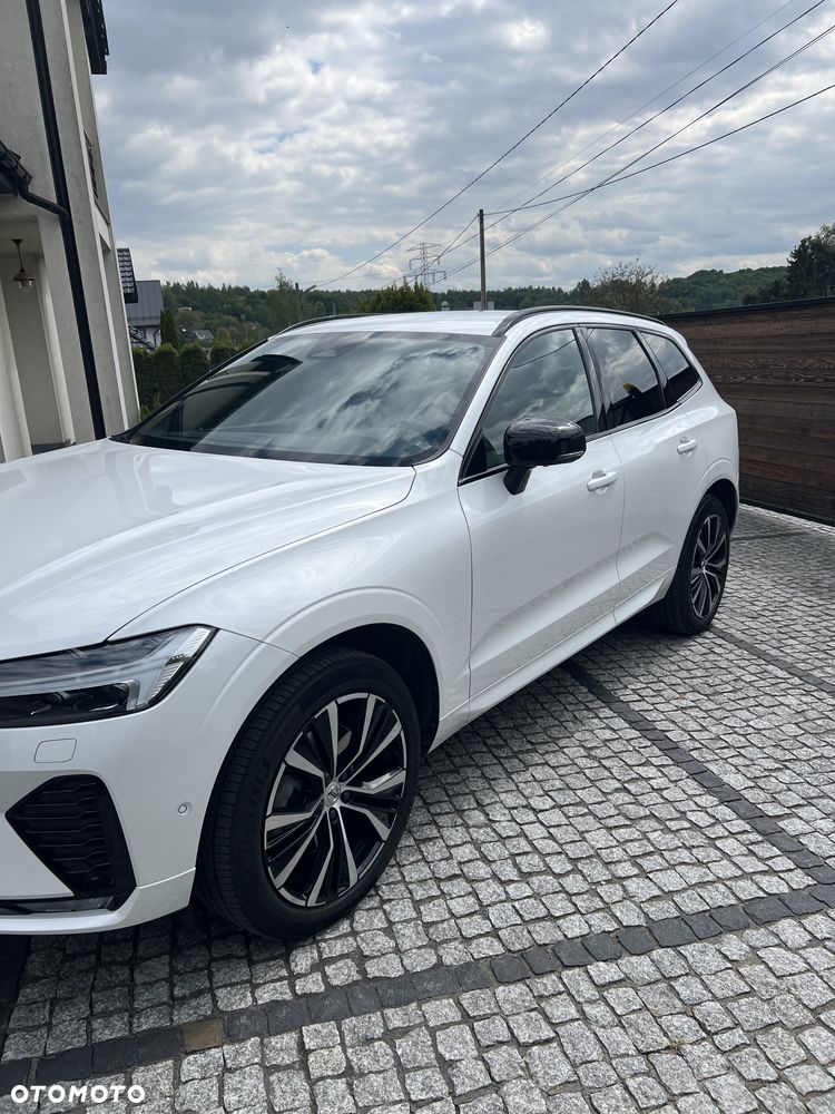 Volvo XC 60 B4 D AWD Plus Dark - 6