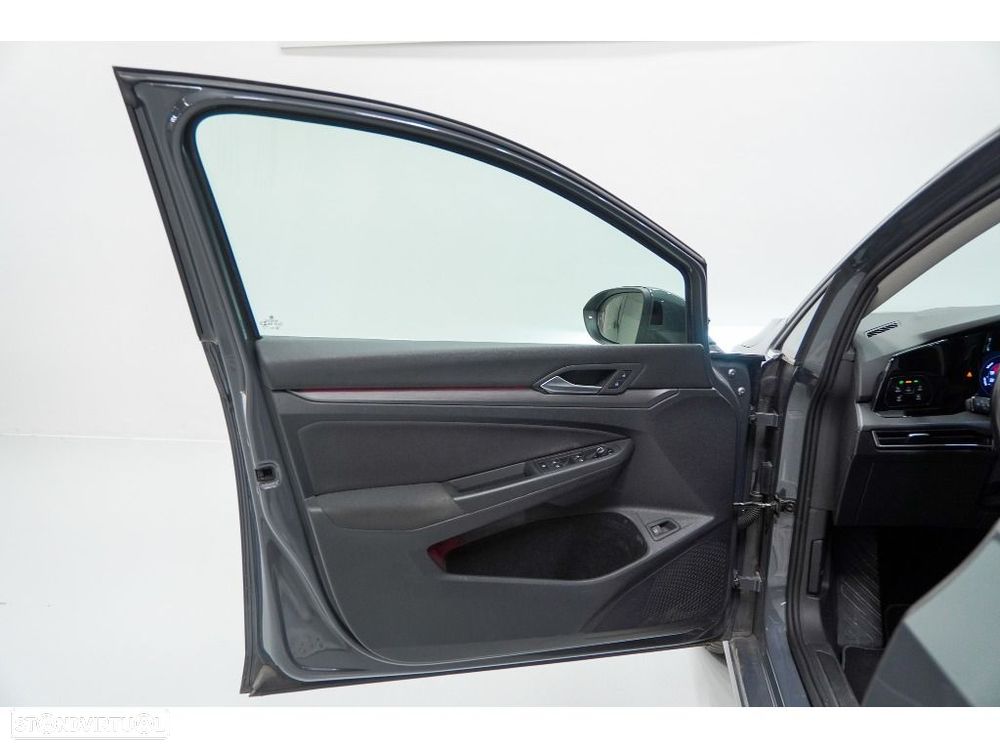 VW Golf - 19
