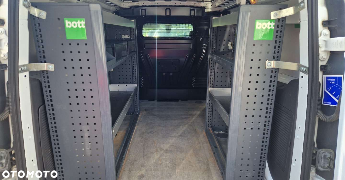 Ford Transit Connect - 18