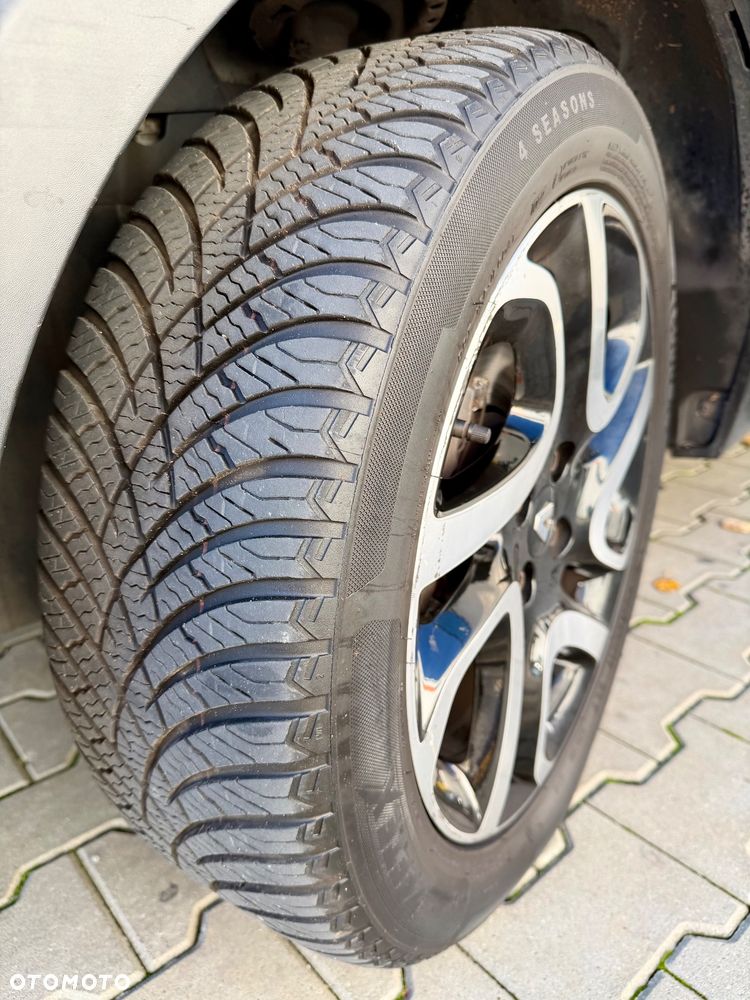 Renault Captur 1.2 TCe Zen EDC - 9